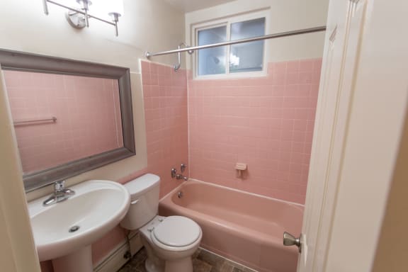 This is a photo of the bathroom in the 620 square foot, 1 bedroom, 1 bath junior floor plan at Colonial Ridge Apartments in the Pleasant Ridge neighborhood of Cincinnati, OH.