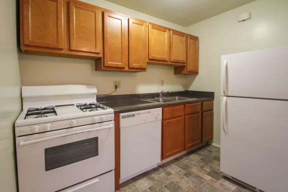 This is a photo of the kitchen in the 631 square foot 1 bedroom, 1 bath floor plan at Colonial Ridge Apartments in Cincinnati, OH.
