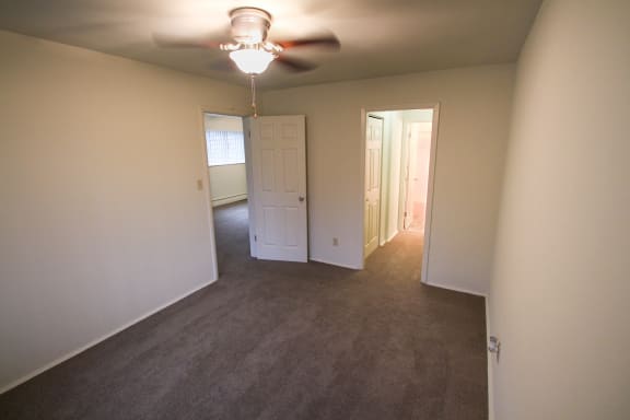 This is a photo of the bedroom in the 631 square foot 1 bedroom, 1 bath floor plan at Colonial Ridge Apartments in Cincinnati, OH.