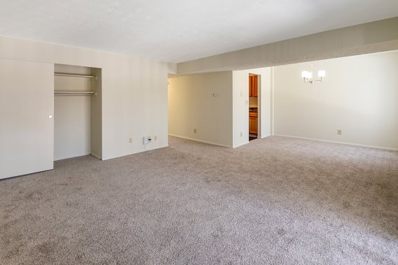 This is a photo of the living room of a 950 square foot, standard 2 bedroom apartment at Deer Hill Apartments in Cincinnati, OH.