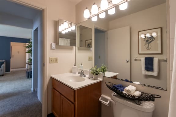 Vanity Lights at Fairfield Pointe, Fairfield, Ohio