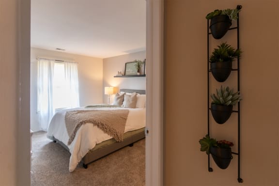 Master Bedroom With Closet at Fairfield Pointe, Ohio, 45014