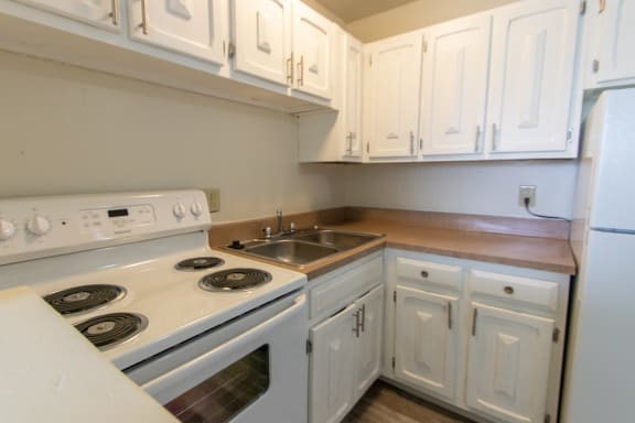 This is a photo of the kitchen in the 545 square foot 1 bedroom, 1 bath apartment at Lisa Ridge Apartments in the Westwood neighborhood of Cincinnati, Ohio.