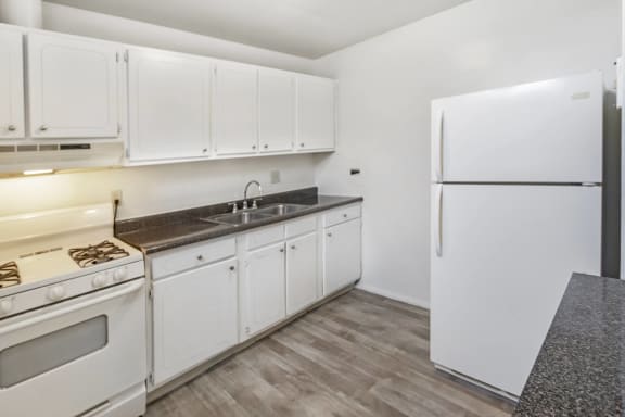 This is a photo of the kitchen of a 1 bedroom, 631 square foot apartment at Lake of the Woods Apartments in Cincinnati, OH.