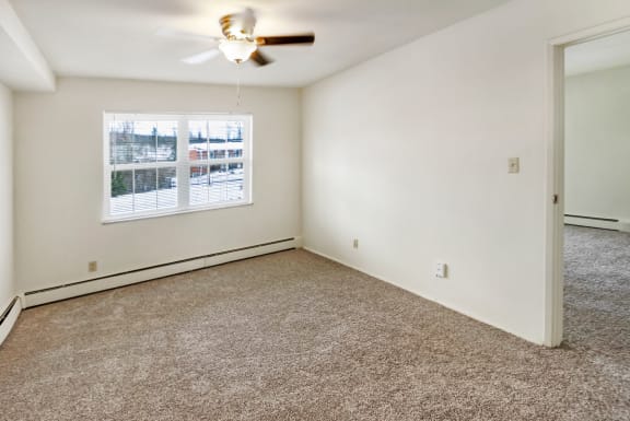 This is a photo of the bedroom of a 1 bedroom, 631 square foot apartment at Lake of the Woods Apartments in Cincinnati, OH.