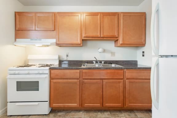 This is a photo of the kitchen of a 2 bedroom, 758 square foot apartment at Lake of the Woods Apartments in Cincinnati, OH.