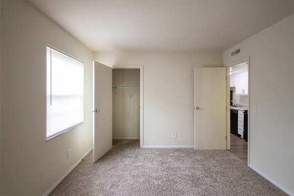This is a photo of the bedroom of the 560 square foot 1 bedroom, 1 bath Elm floor plan at Montana Valley Apartments in Cincinnati, OH.