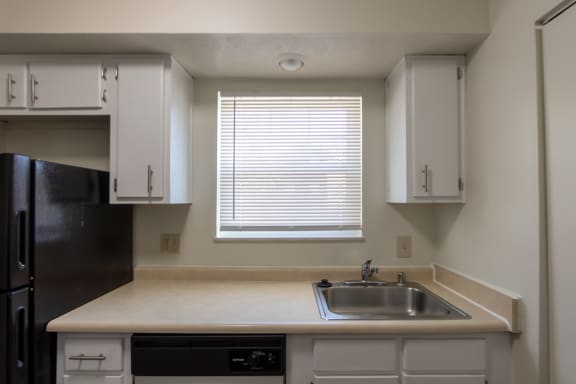 This is a photo of the kitchen of the 716 square foot 1 bedroom, 1 bath Cypress floor plan at Montana Valley Apartments in Cincinnati, OH.