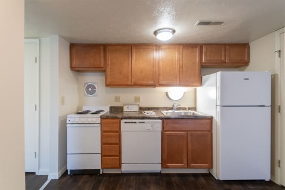 This is a photo of the kitchen of the 560 square foot 1 bedroom, 1 bath Elm floor pla at Montana Valley Apartments in Cincinnati, OH.