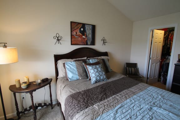 This is a photo of the bedroom in the 1 bedroom Clipper floor plan at Nantucket Apartments in Loveland, OH.