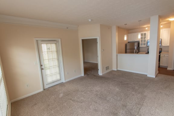 This is a photo of the living room in the 563 square foot, 1 bedroom, 1 bath Catamaran floor plan at Nantucket Apartments in Loveland, OH.
