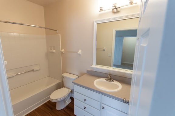 This is a photo of the bathroom in the 563 square foot, 1 bedroom, 1 bath Catamaran floor plan at Nantucket Apartments in Loveland, OH.