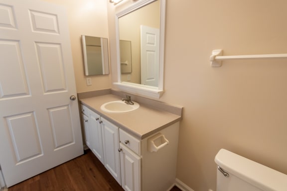 This is a photo of the bathroom in the 1255 square foot, 2 bedroom, 2 bath LIghthouse floor plan at Nantucket Apartments in Loveland, OH.