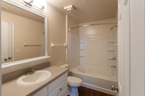 This is a photo of the bathroom in the 1016 square foot, 2 bedroom, 2 bath Nautica floor plan with vaulted ceilings at Nantucket Apartments in Loveland, OH.