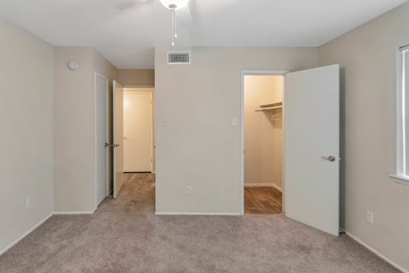 This is a photo of the bedroom in the 650 square foot 1 bedroom, 1 bath apartment at Preston Park Apartments in Dallas, TX