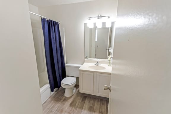 This is a picture of the bathroom in a 572 sq foot 1 bedroom, 1 bath apartment at Red Bank Reserve in the Madisonville neighborhood of Cincinnati, Ohio.