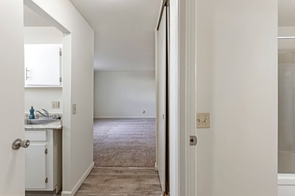 This is a picture of the hallway in a 572 sq foot 1 bedroom, 1 bath apartment at Red Bank Reserve in the Madisonville neighborhood of Cincinnati, Ohio.