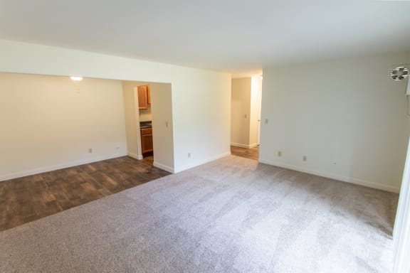 This is a picture of the living room in a 748 sq foot 2 bedroom, 1 bath apartment at Red Bank Reserve in the Madisonville neighborhood of Cincinnati, Ohio.
