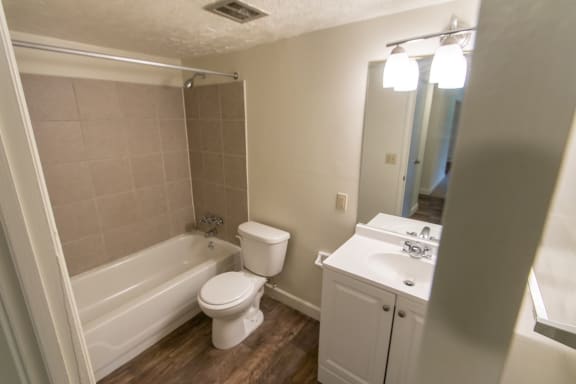 This is a picture of the bathroom in a 748 sq foot 2 bedroom, 1 bath apartment at Red Bank Reserve in the Madisonville neighborhood of Cincinnati, Ohio.