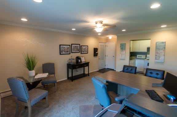 This is a picture of the living room (and Leasing Office) in a 755 square foot 2 bedroom aprtment at Romaine Court Apartments in Cincinnati, OH.