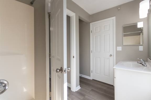 This is photo of the bathroom in the 852 square foot, 1 bedroom, 1 bath Fairlawn floor plan at Trails of Saddlebrook Apartments in Florence, KY.