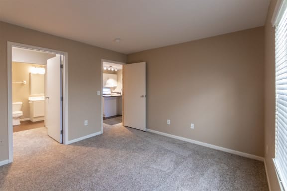 This is a photo of the bedroom in the 580 square foot 1 bedroom, 1 bath Independence at Washington Place Apartments in Miamisburg, Ohio in Washington Township.