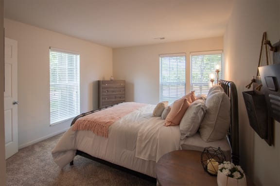 This is a photo of the primary bedrooom of the 1100 square foot 2 bedroom Kettering floor plan at Washington Park Apartments in Centerville, OH.