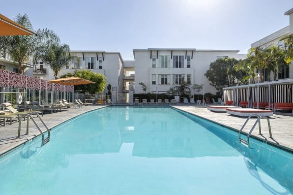 the swimming pool at the resort on longboat key