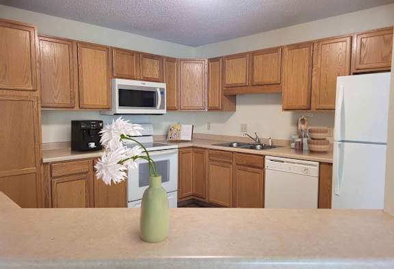 Lakewood Place Apartments, White Bear Lake, Minnesota