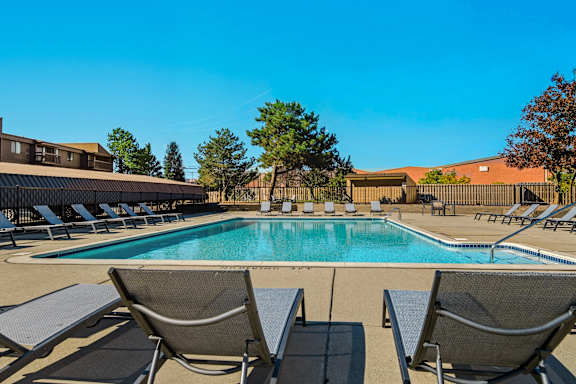 Outdoor Water Pool Area at Franklin River Apartments, Michigan, 48034