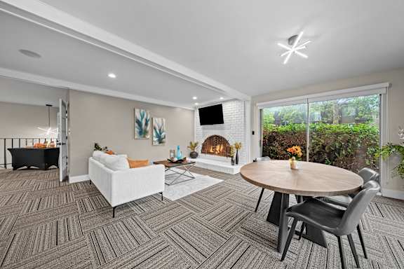 Clubhouse with coworking lounge at Knottingham Apartments in Clinton Township, MI.