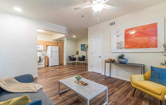 the preserve at ballantyne commons apartment living room and kitchen