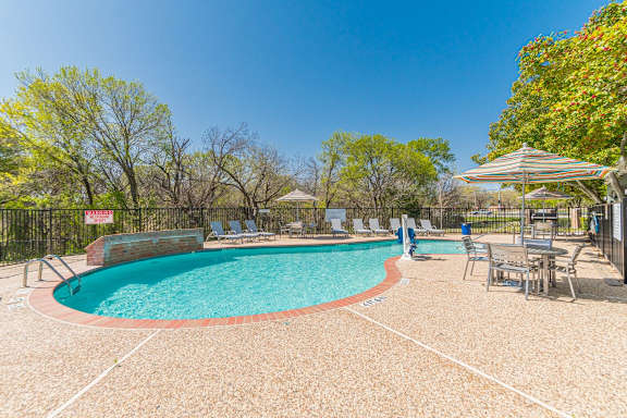 Dominium-Kinwood-Pool