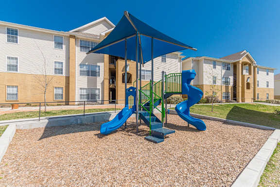 Dominium-Kinwood-Playground