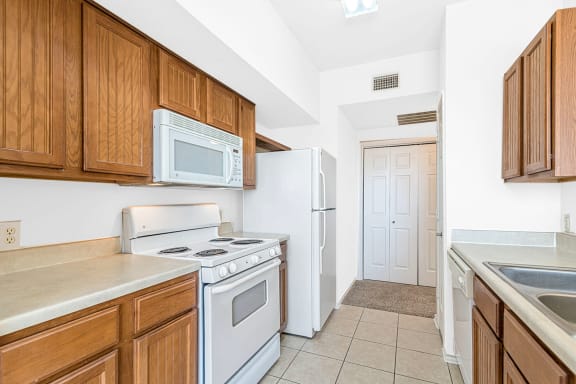 Kitchenat The Portofino 55&#x2B; Apartments, Pasadena, TX