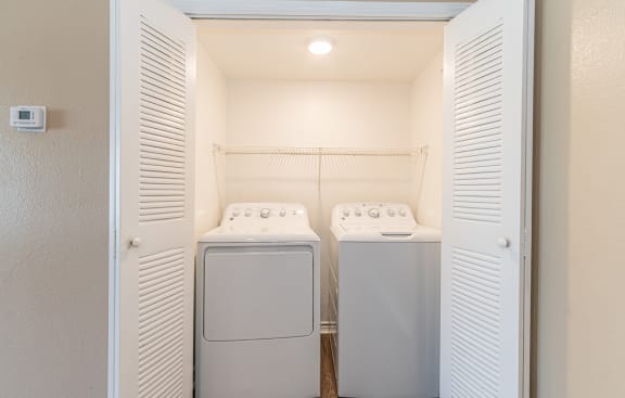 Dominium-Kinwood-Laundry
