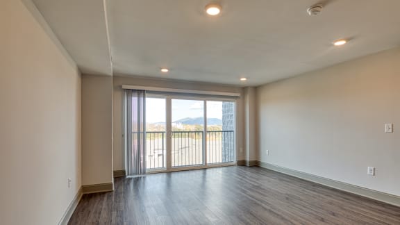 Balcony and livingat The View at Blue Ridge Commons Apartments, Roanoke, 24017