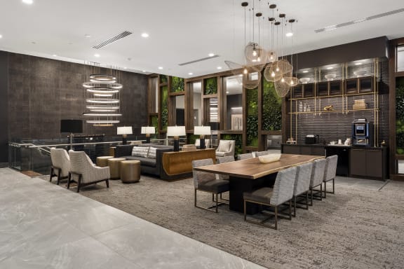 residential lounge and coffee barat Preston Centre, Columbus, 43215