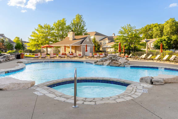Resort Style Pool at The Farms in Columbus, Ohio