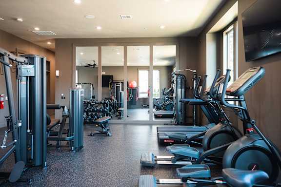 Cardio equipments at Eastpark Apartment Homes, Salem, OR