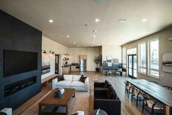 Furnished Living Room at Eastpark Apartment Homes, Oregon, 97301