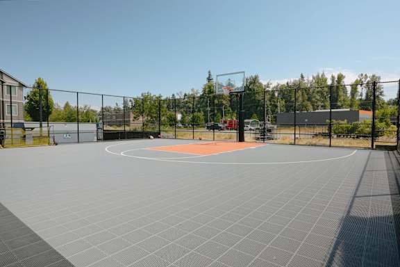 Basketball court at Silverplace Apartment Homes, Silverton, OR, 97381