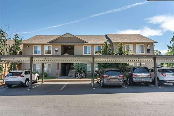 Parking Lot at Stoneplace Apartment Homes, Molalla, OR
