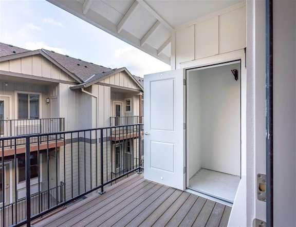 Balcony at Woodburn Place Apartment Homes, Woodburn, Oregon