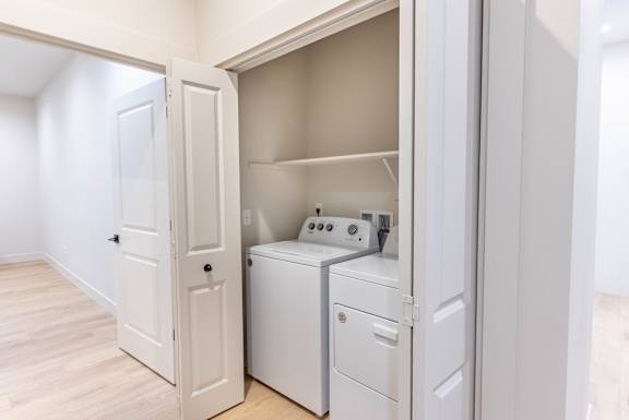Laundry room at Westgate Apartment Homes, Pendleton, 97801