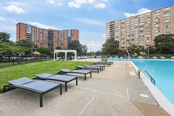 Crystal clear swimming pool at Monticello at Southern Towers, Alexandria, VA, 22311
