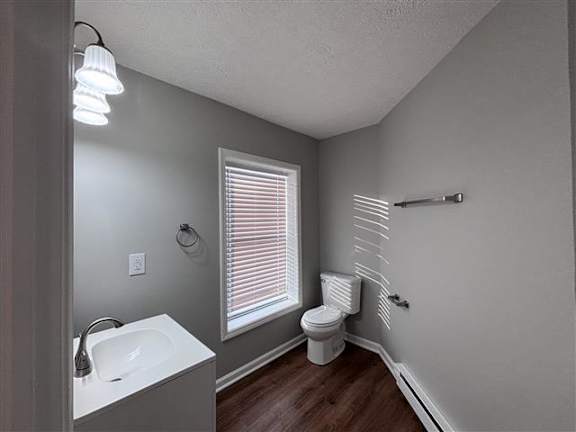 Vanity Lights at Windmill, Indiana, 46234