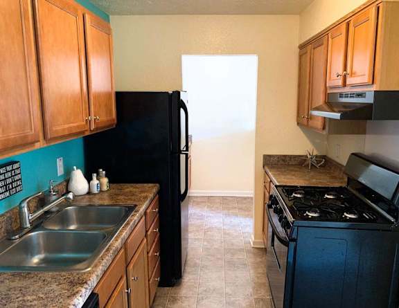 Black Appliances at Sienna Ridge, Atlanta, 30345