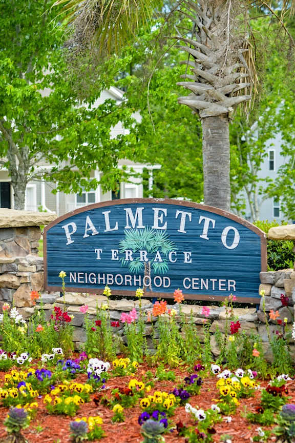 A sign that says Palmetto Terrace Neighborhood Center.