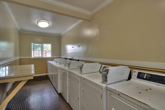 Washer and dryer at South Mary Place, Sunnyvale, CA